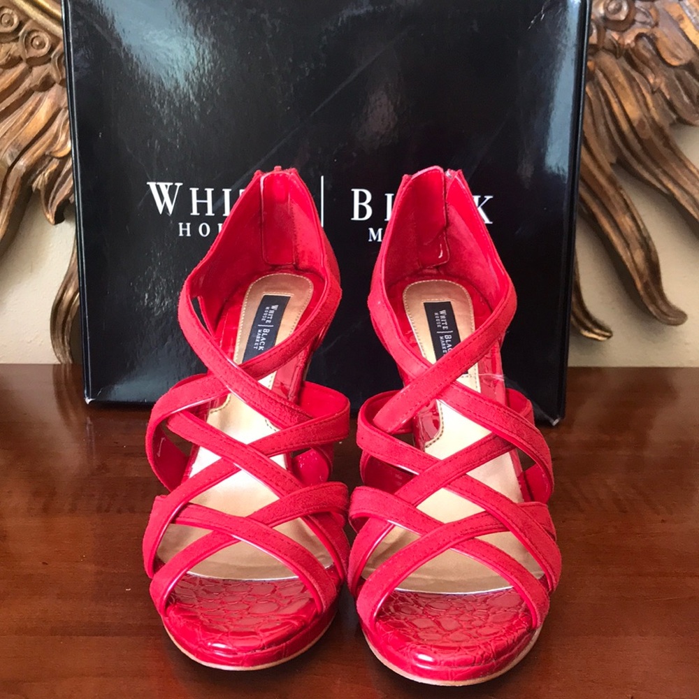 White House | Black Market Rioja red heels size7.5